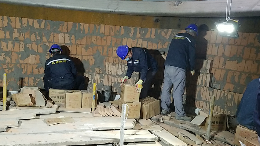 600TPD气烧石灰悬挂缸麦窑